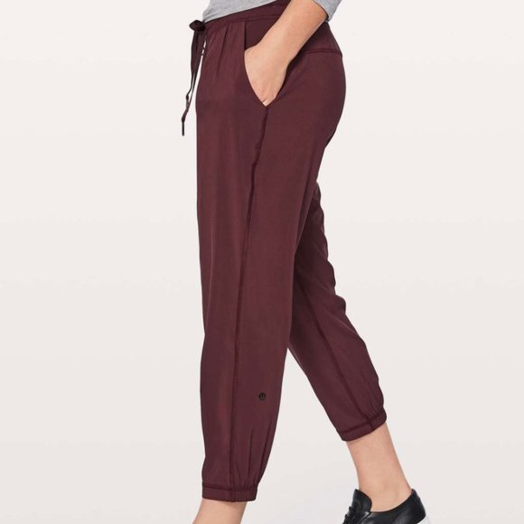 namaskar crop lululemon